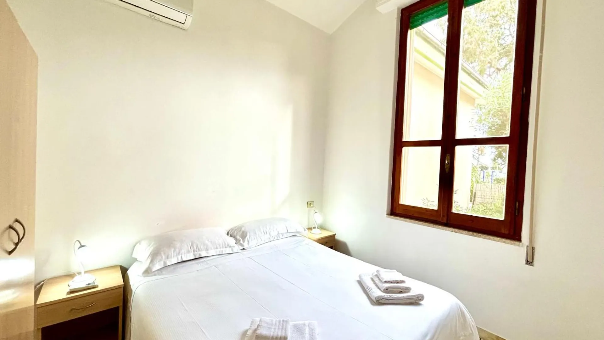 Green Home Front Poetto Beach, Cagliari, By Home&Experience 0*, Cagliari İtalya