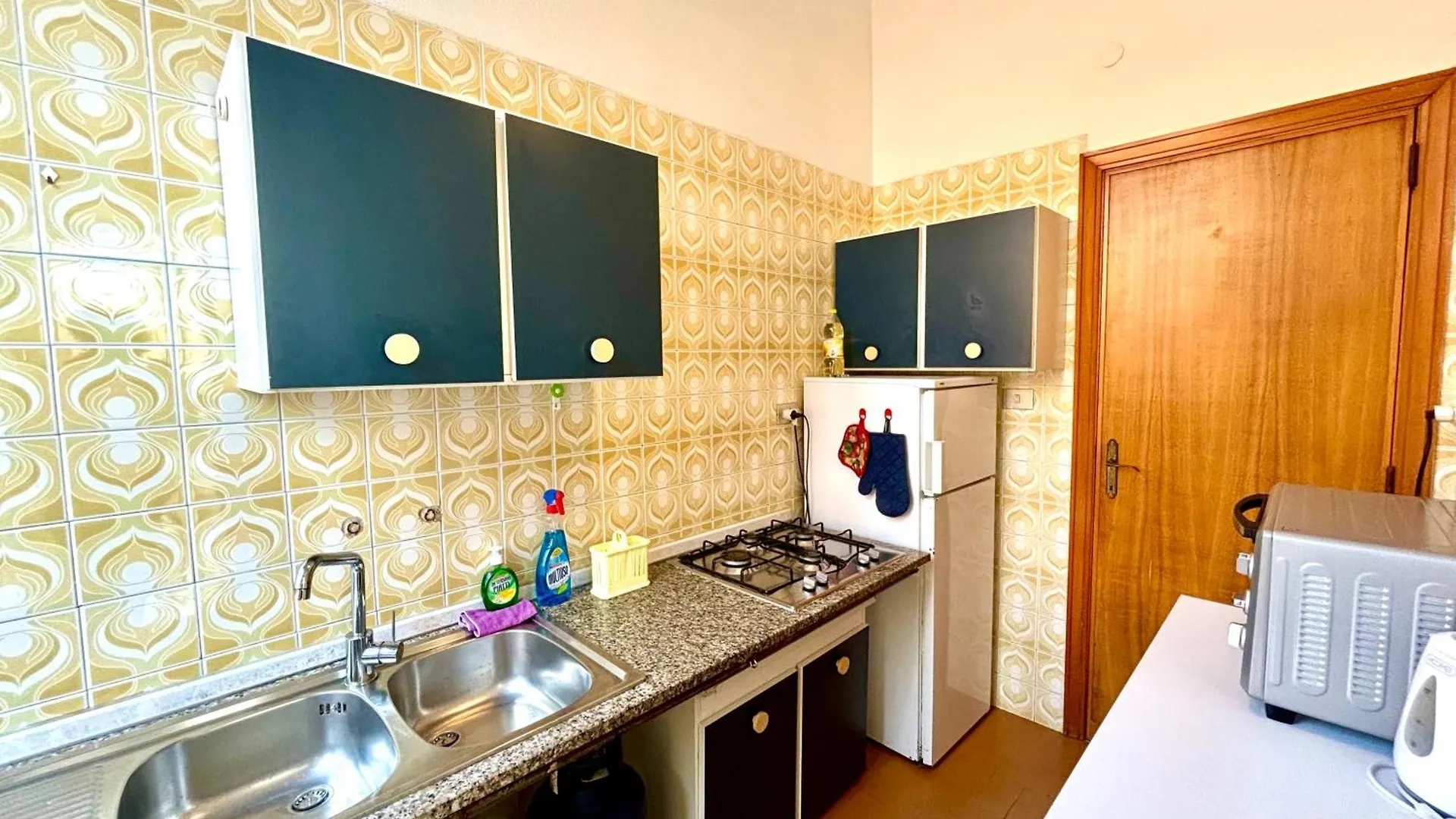 Tatil Evi Green Home Front Poetto Beach, Cagliari, By Home&Experience İtalya